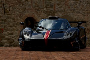 Pagani-Zonda-Revolucion (7)