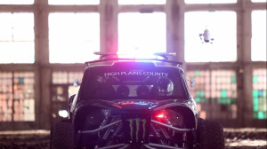 Motorcycle-vs-Car-Drift-Battle-3-2