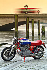 fluid-images-tim-scott-mv-agusta-750